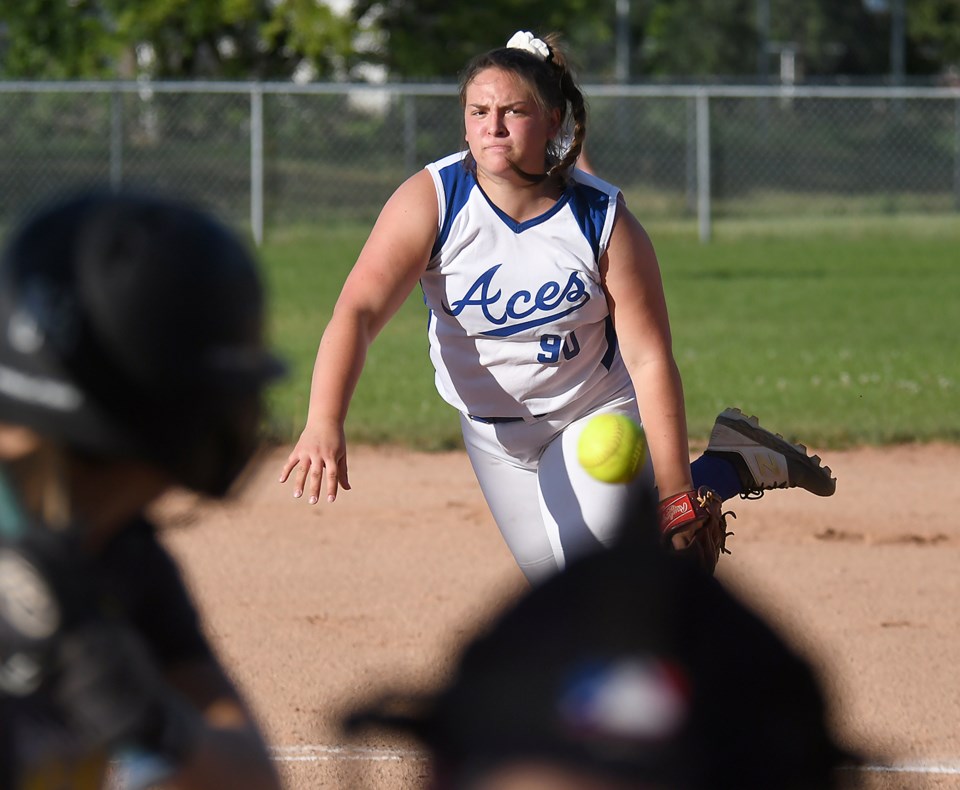 Ladies fastball Assin pitch