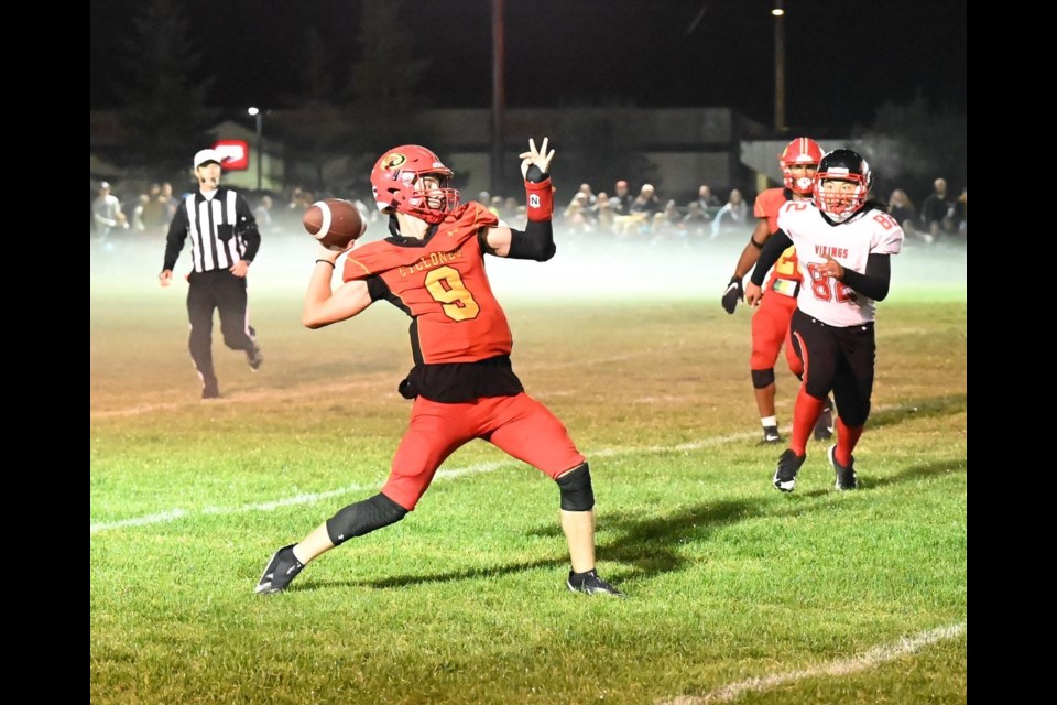Brodie Ansell making a pass in 2022's under the lights Fog Bowl
