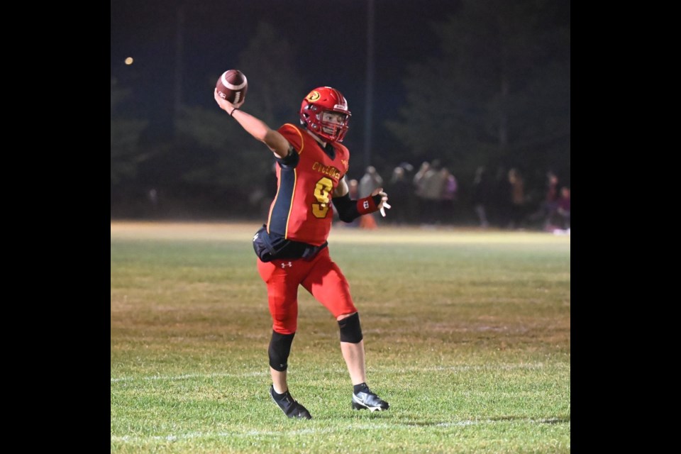 Brodie Ansell making a pass 