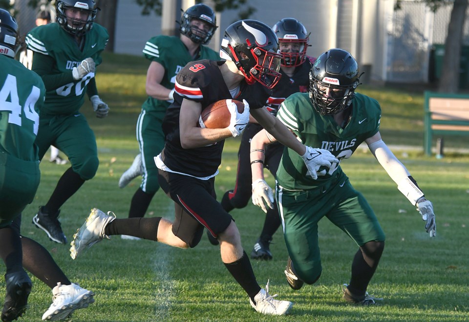 football-vanier-lumsden-1