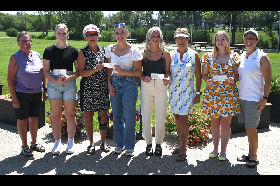 Members of the Hillcrest Ladies League present local student-athletes with scholarships from the Women 4 Women Golf Tournament. Pictured Deb Negraiff (Hillcrest Ladies League), Makena Simmons, Bev Barber (Hillcrest Ladies League), Katie Newberry, Jadyn Palaschuk, Cheryl Templeton (Hillcrest Ladies League), Asia McCulloch, Mae Farrer (Hillcrest Ladies League).
