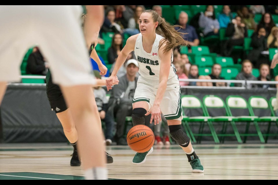 University of Saskatchewan Huskies guard and former Peacock Toiler standout Libby Epoch in action earlier this season. U of S Huskies photo.