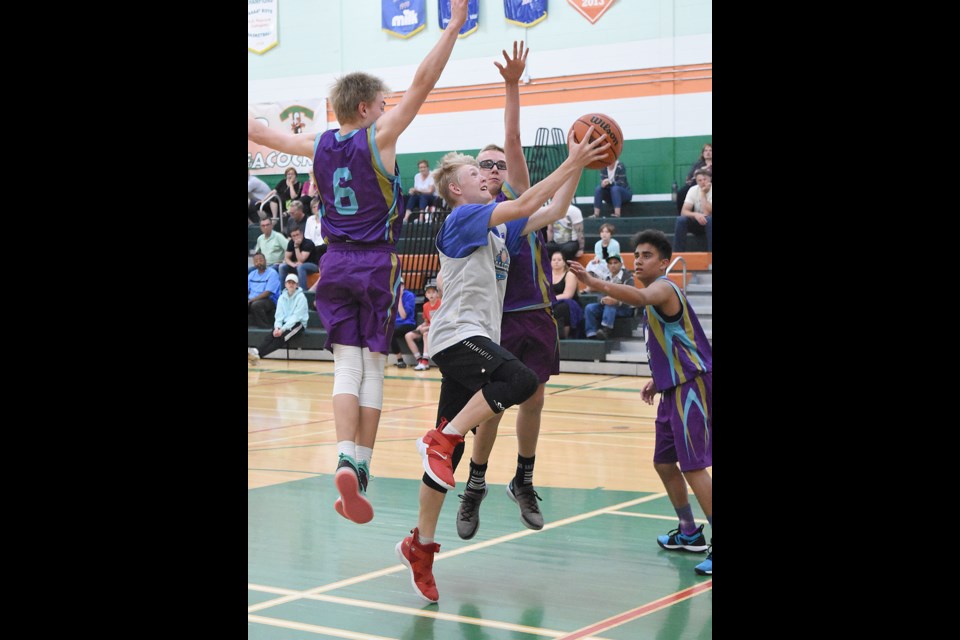 Action from the U15 boys title game between the Moose Jaw Ballers and Regina Hornets
