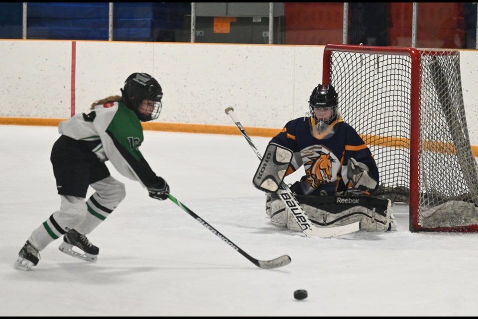 Mavericks Maddie Hopkinson has the puck just go off her stick with a wide-open shot on the Unity net in her sights