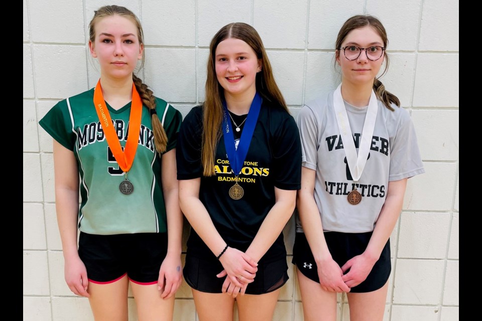 Medalists from the Bantam District high school girls singles include Mossbank’s Dasha Zabalotnia (Mossbank, silver), Kiana Hrechka (Cornerstone, gold), Leah Crossland (Vanier, bronze). 