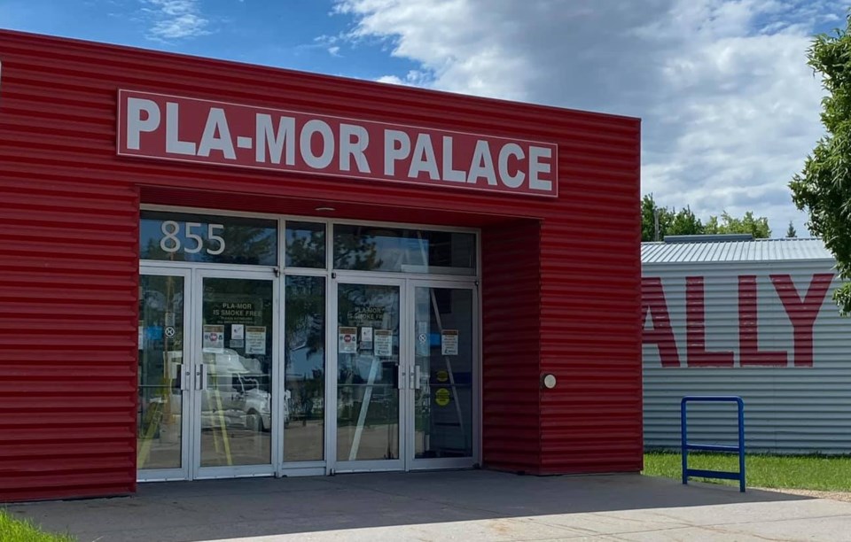 pla-mor-palace-summer