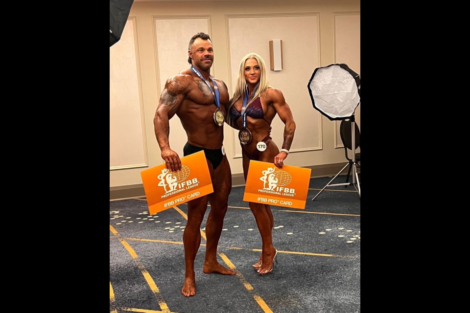 Shae and Melissa Usher won first in their categories and earned their IFBB Pro Cards