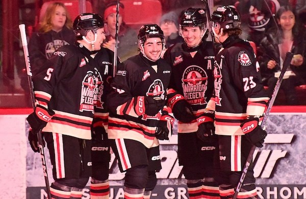 warriors-vancouver-savoie-celeb