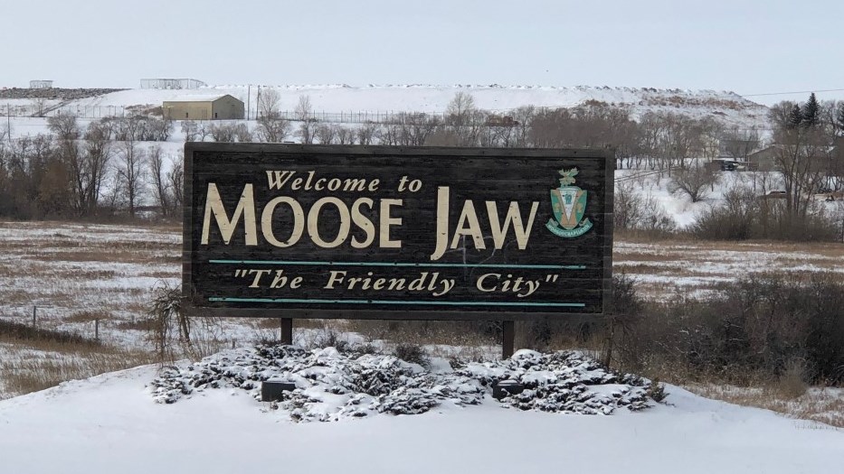 moose jaw friendly city sign