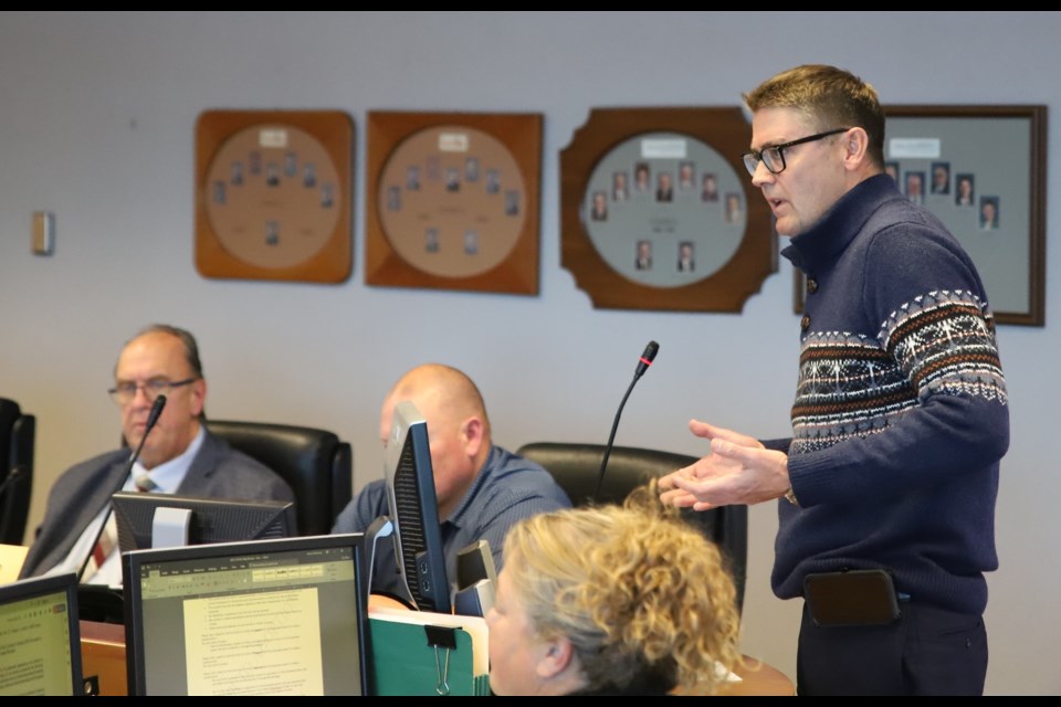 Albertan publisher Murray Elliott argued that publishing town notices in the paper, despite the fact it comes out weekly is a "small price to pay" for democracy as well as informing and communicating with town residents.
Doug Collie/MVP Staff