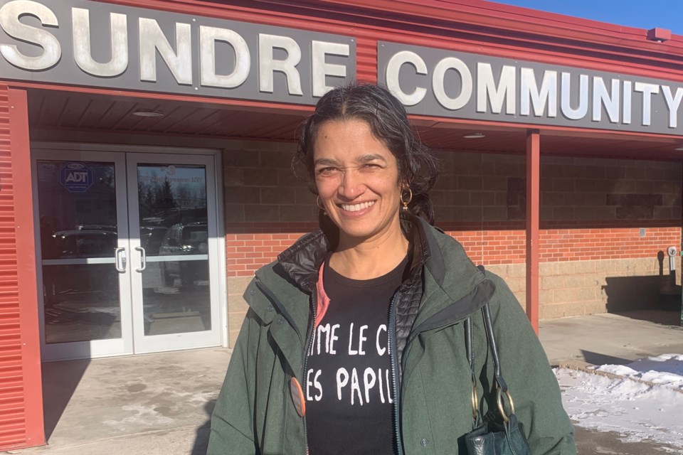 Canmore resident Avni Soma, the federal NDP candidate running in the new Yellowhead electoral district, has recently been spending some time on the road on a door-knocking mission to meet with constituents and engage in discussions to better understand the diversity of concerns in the large riding.
Simon Ducatel/MVP Staff