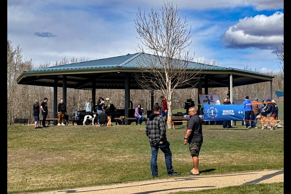 About 100 Bowden Institution correctional officers and other staff members attended Innisfail's Centennial Park on April 29 for a rally against Correctional Service Canada's recent implementation of its Prison Needle Exchange Program. The rally was also an information sharing event with members handing out flyers to citizens at and near the park. Johnnie Bachusky/MVP Staff