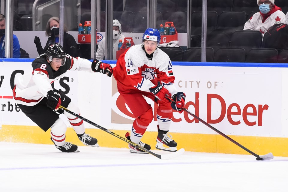 MVT Canada vs Czechia Seely skate
