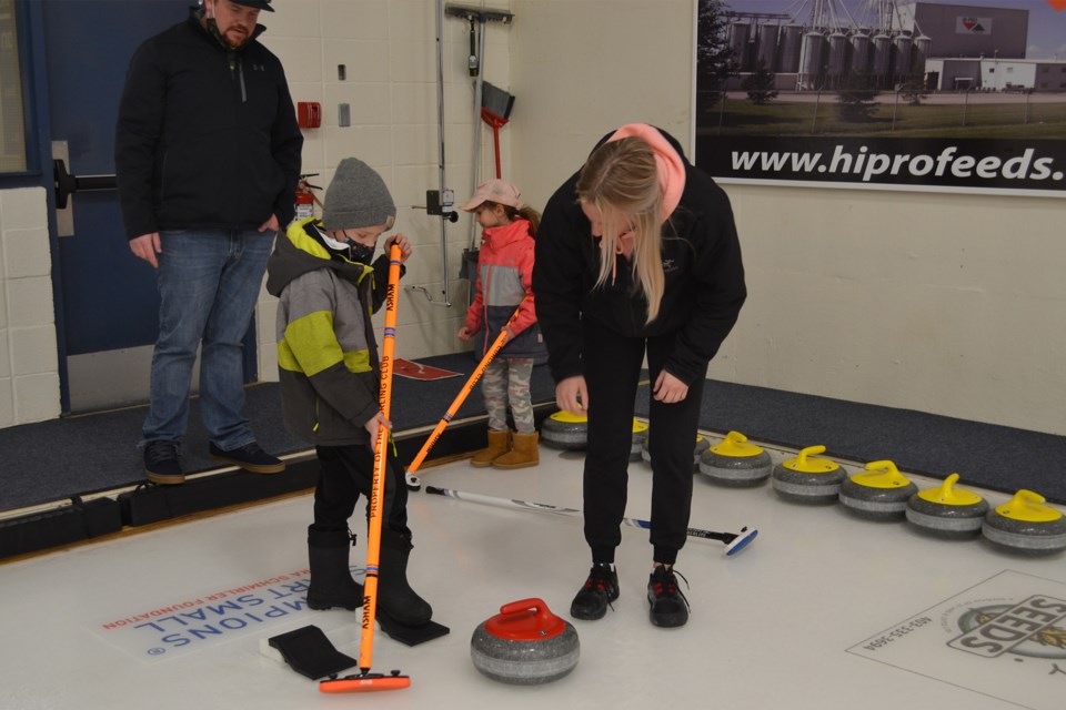 MVT Curling Blake