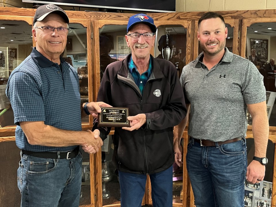 mvt-curling-club-lifetime-member-award