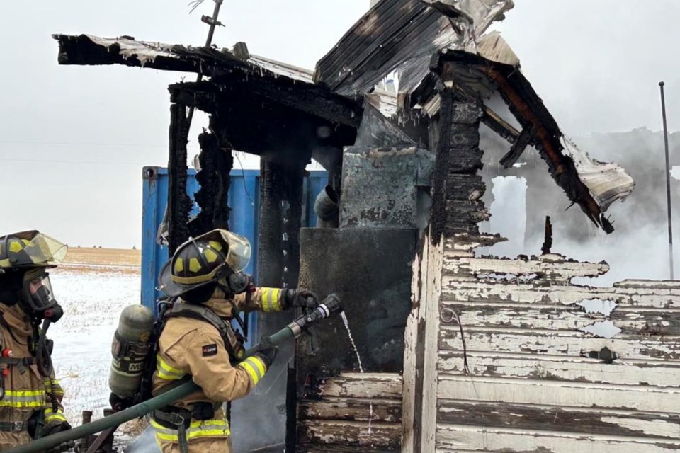 mvt-didsbury-area-mobile-home-fire