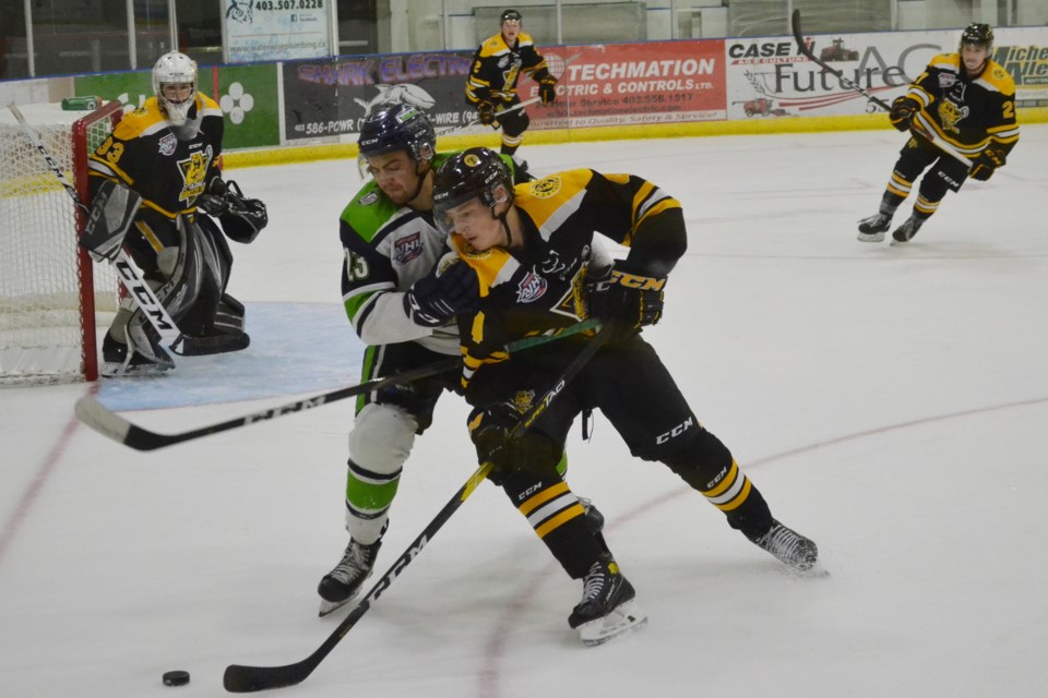 mvt Grizzlys vs Canucks Oct. 10-6