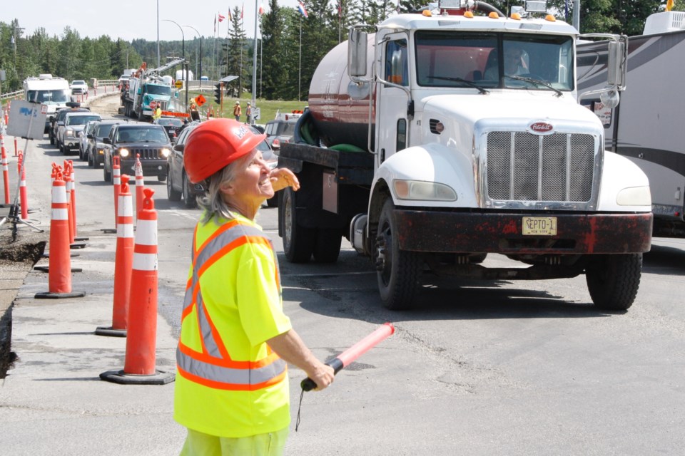 Motorists have been advised to expect delays with traffic over the Red Deer River bridge being reduced to one lane as construction continues to progress. Work on the bridge started June 2 and is expected to take until June 21. Drivers are asked to follow signage and flaggers, and drive with extra caution.
Simon Ducatel/MVP Staff