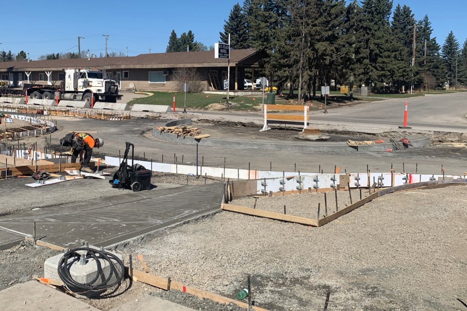 mvt-hwy-27-roundabout-progress