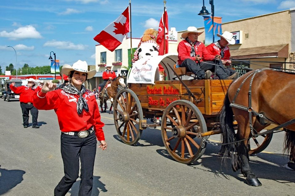 MVT Innisfail Rotary Parade 1