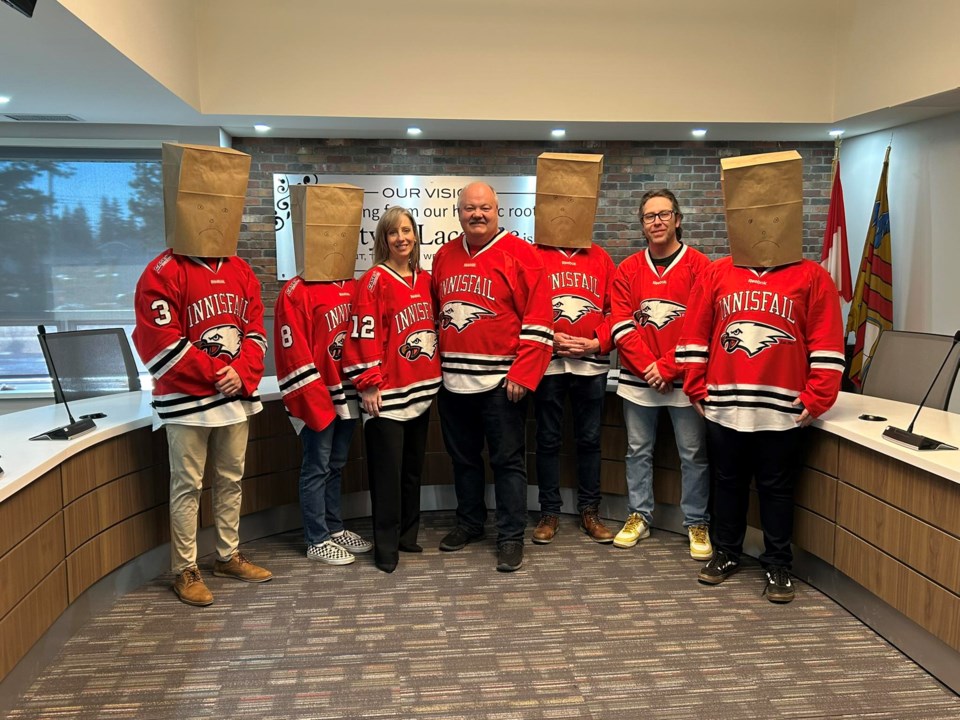 mvt-lacombe-council-losers-hockey