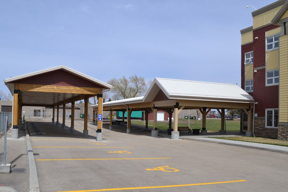 MVT MVSH car shelter-1