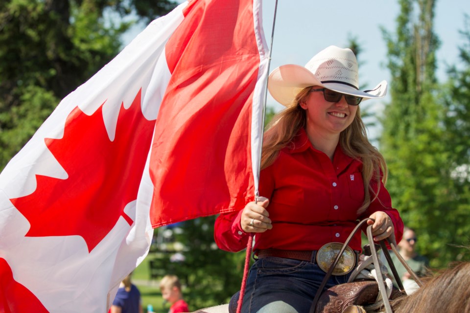 mvt Olds Canada Day parade-13