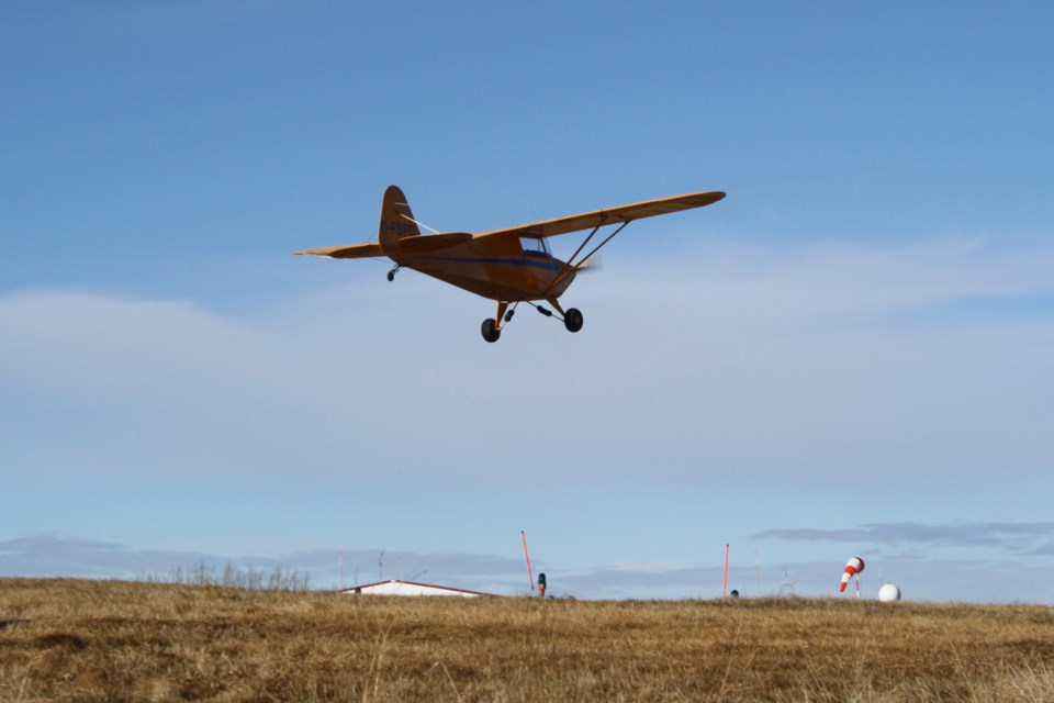 MVT Olds Didsbury Airport