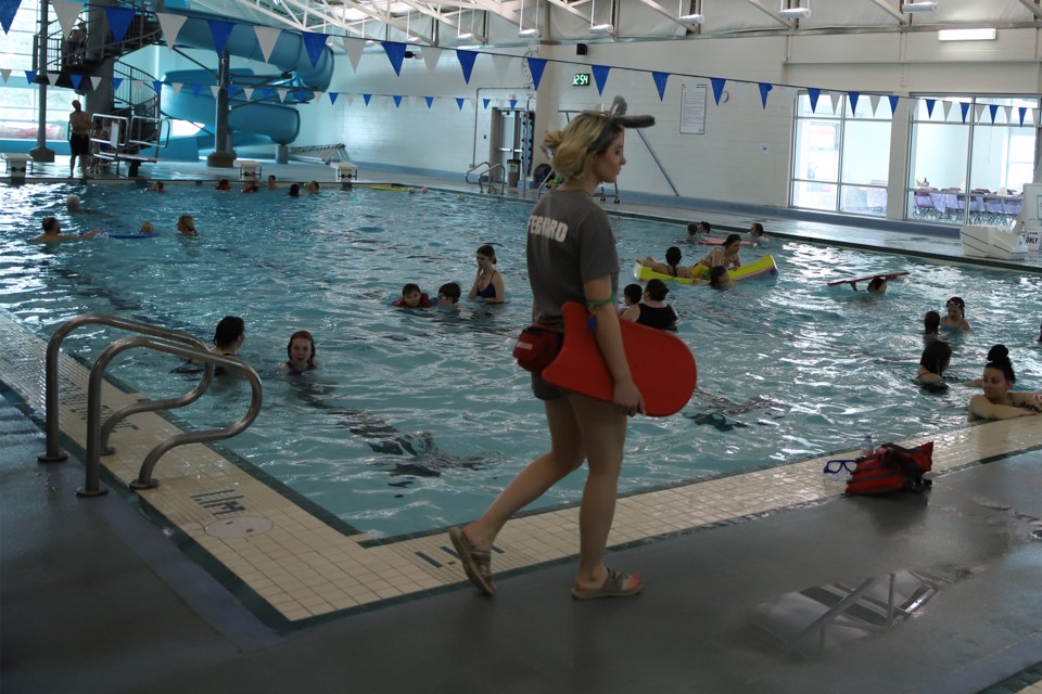 mvt-olds-lifeguard-pool