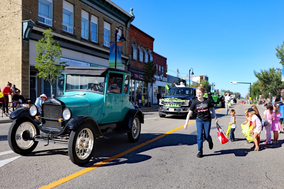 This year's Innisfail Annual Rotary Rodeo Parade had 30 entries, including citizens with antique cars. Johnnie Bachusky/MVP Staff