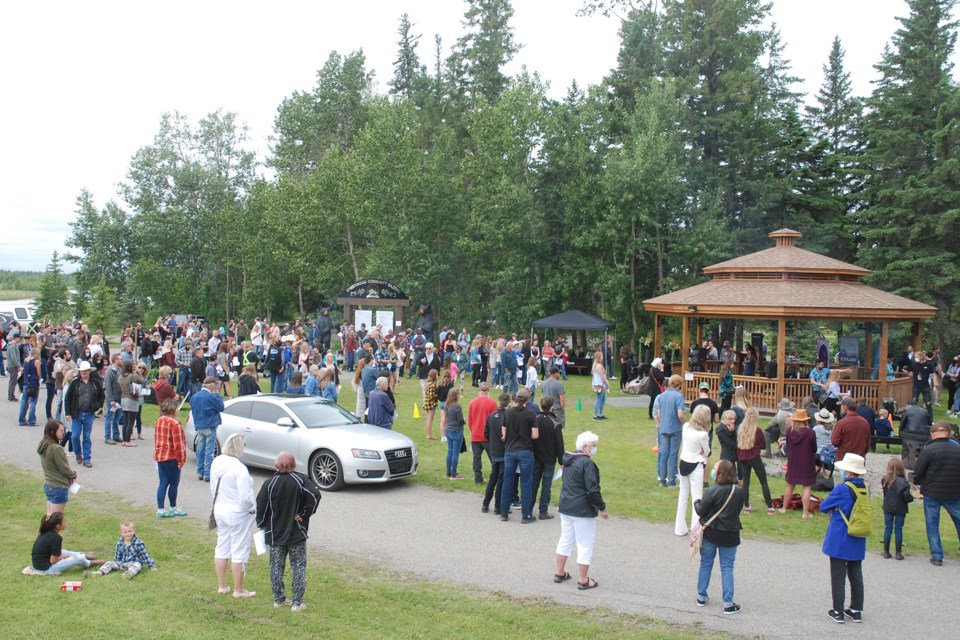 A little more than 400 people hoping to be selected as extras for the filming of Pipe Nation, which is expected to take place later in August, patiently waited their turns to have their pictures taken. 
Simon Ducatel/MVP Staff