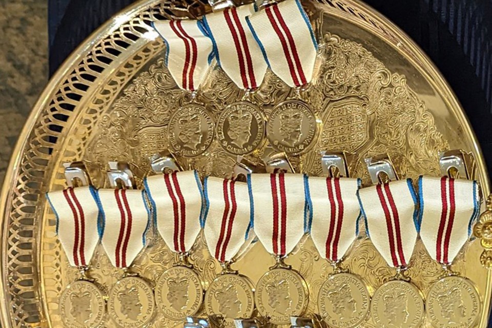mvt-queens-platnium-jubilee-medal-2