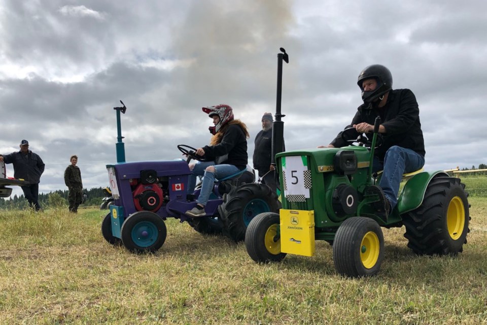 MVT Race time at the big red barn