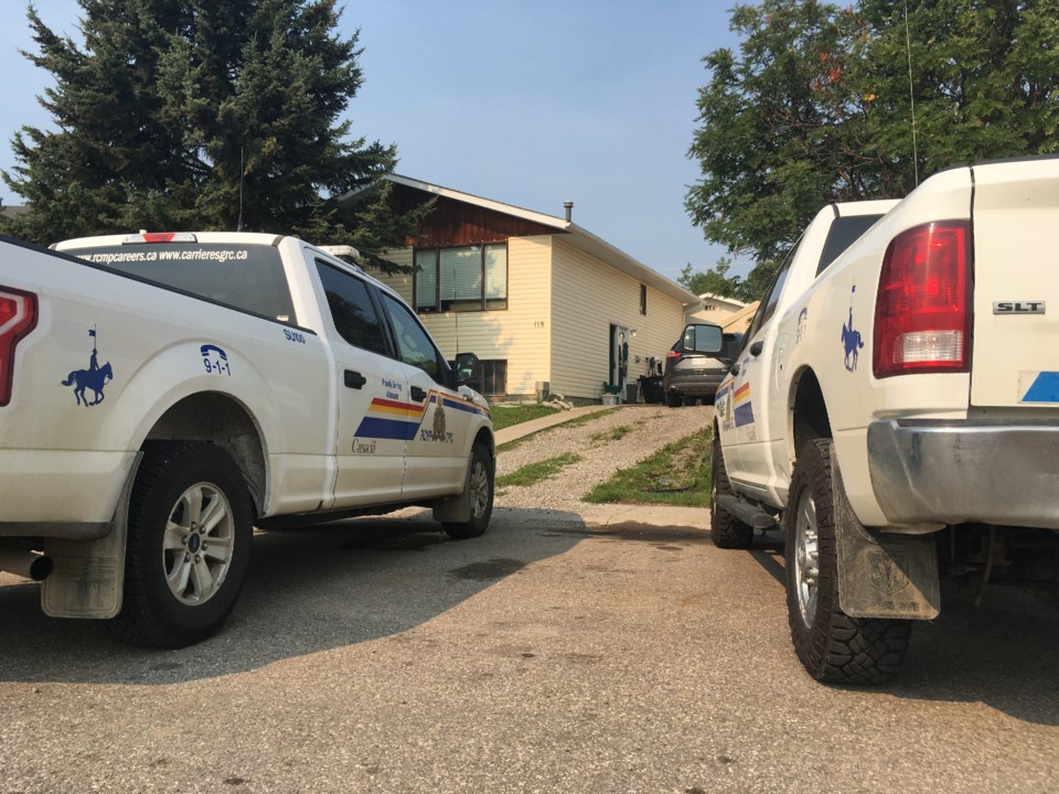 mvt-rcmp-raid-in-sundre-1