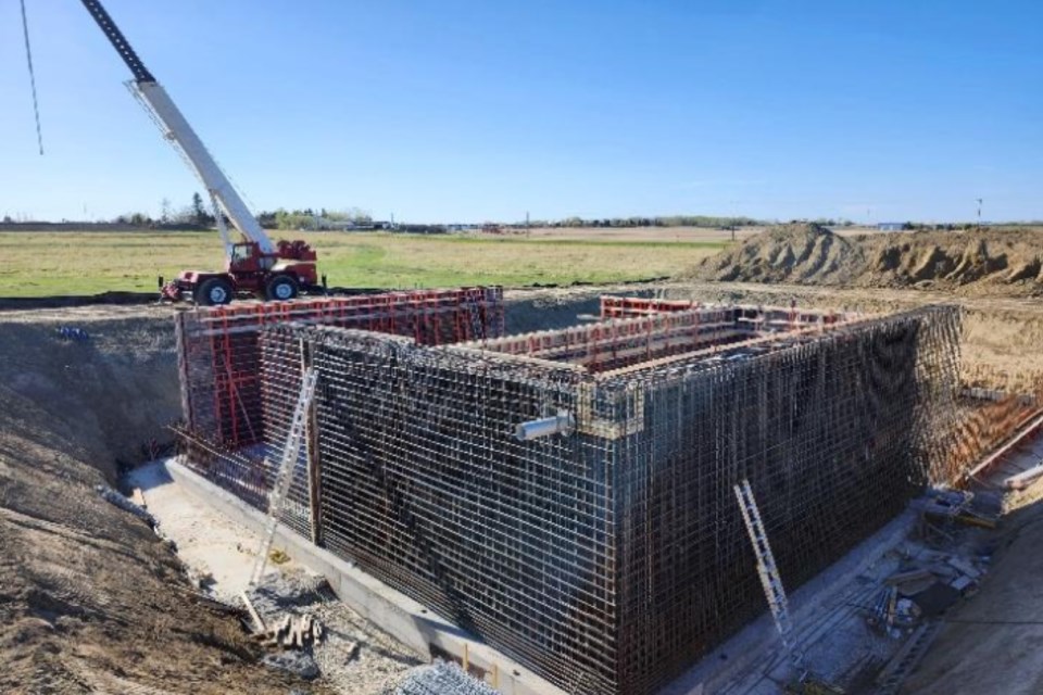 The Carstairs water reservoir project is ongoing south of Highway 581.