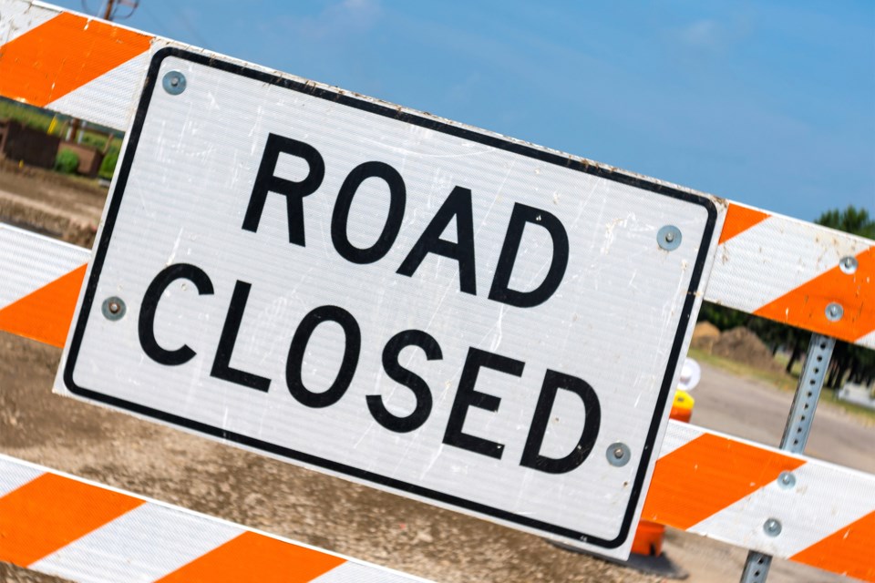 mvt-road-closed-sign