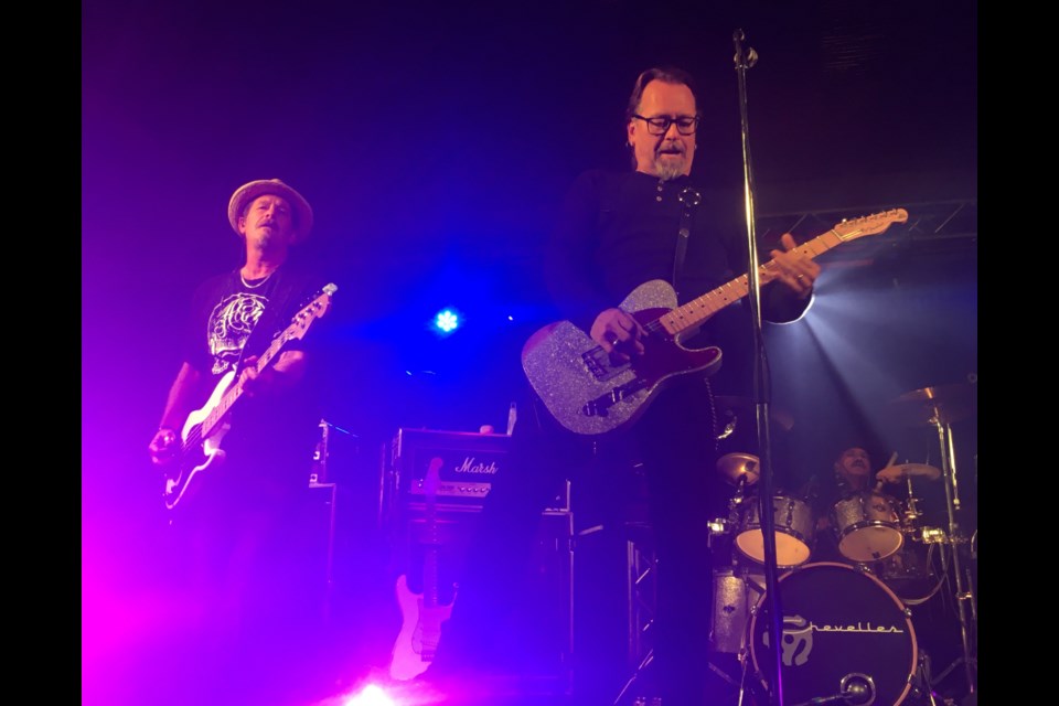 The Chevelles returned on Saturday, Oct. 14 to rock out at the rink in Sundre for the local curling club's annual fundraiser.
Simon Ducatel/MVP Staff