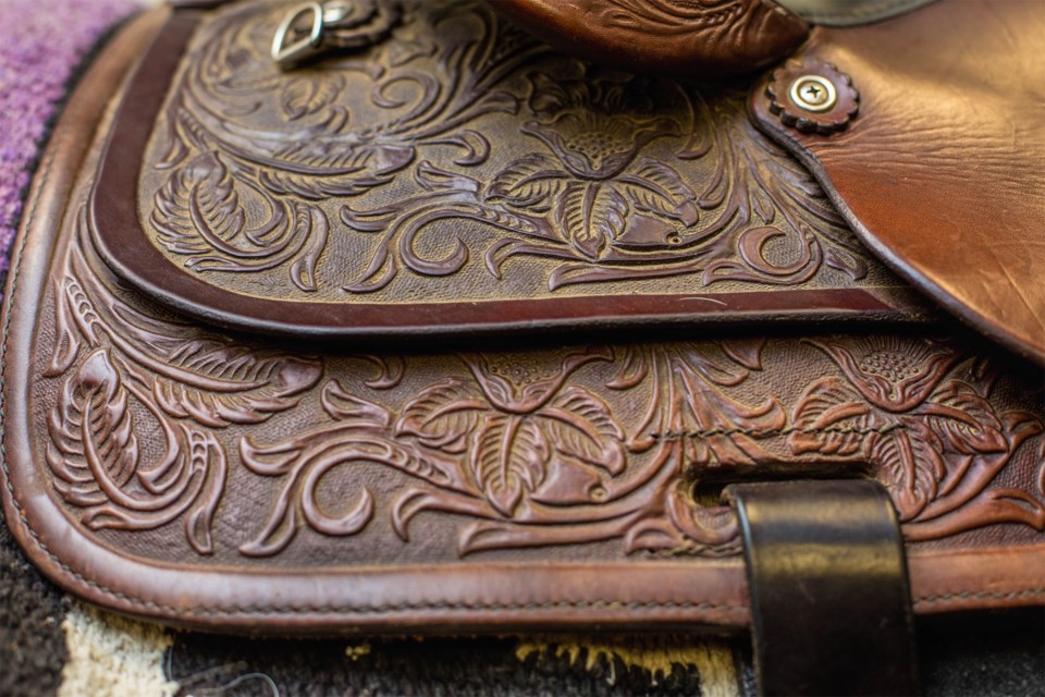 mvt-stock-saddle