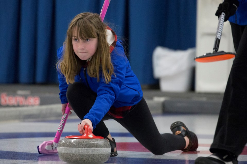 MVT stock Sundre junior curling-3