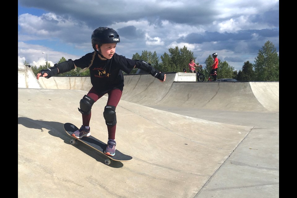 A fearless Autumn Carrol seemed to nearly effortlessly ride down a ramp, along the way building up a little momentum during the clinic.  
Simon Ducatel/MVP Staff