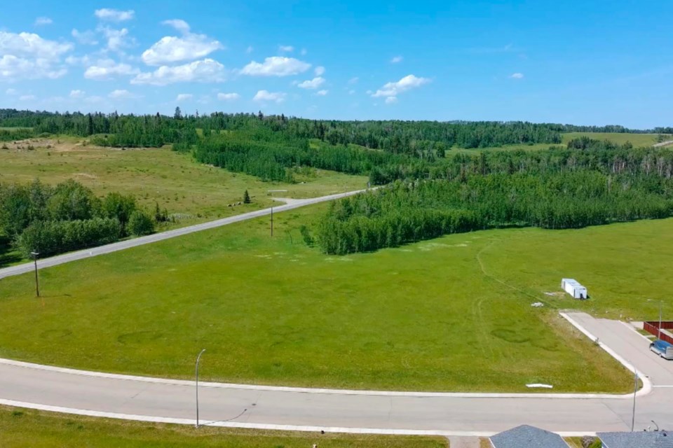 The subject lands involved in a residential density rezoning are located in Sundre's northeast subdivision north of 12th Avenue NE and west of 1st Street NE.
Town of Sundre