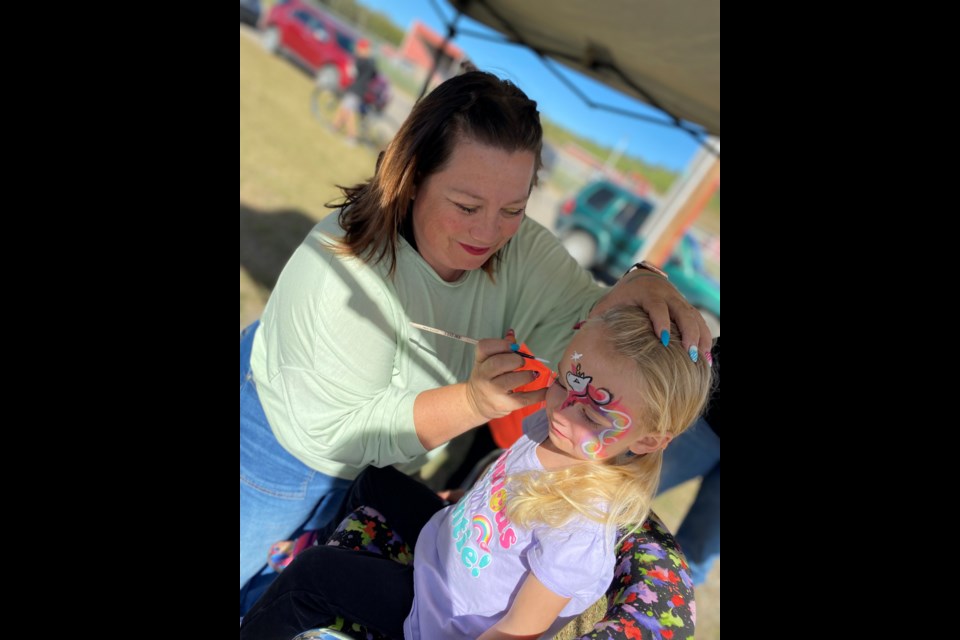 Face painting by Little Smarty was among the numerous options offered free of charge on Sept. 17 at the Sundre Skatepark during the second annual Sundre Youth Fun Fest. While the event was a Sundre & District Chamber of Commerce community-building initiative for youth and young families, it was made possible at no cost to participants courtesy of support from local business sponsors. 
Photo courtesy of Sundre & District Chamber of Commerce