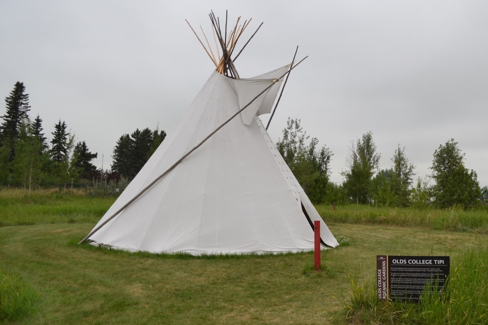 MVT Teepee wetlands-1