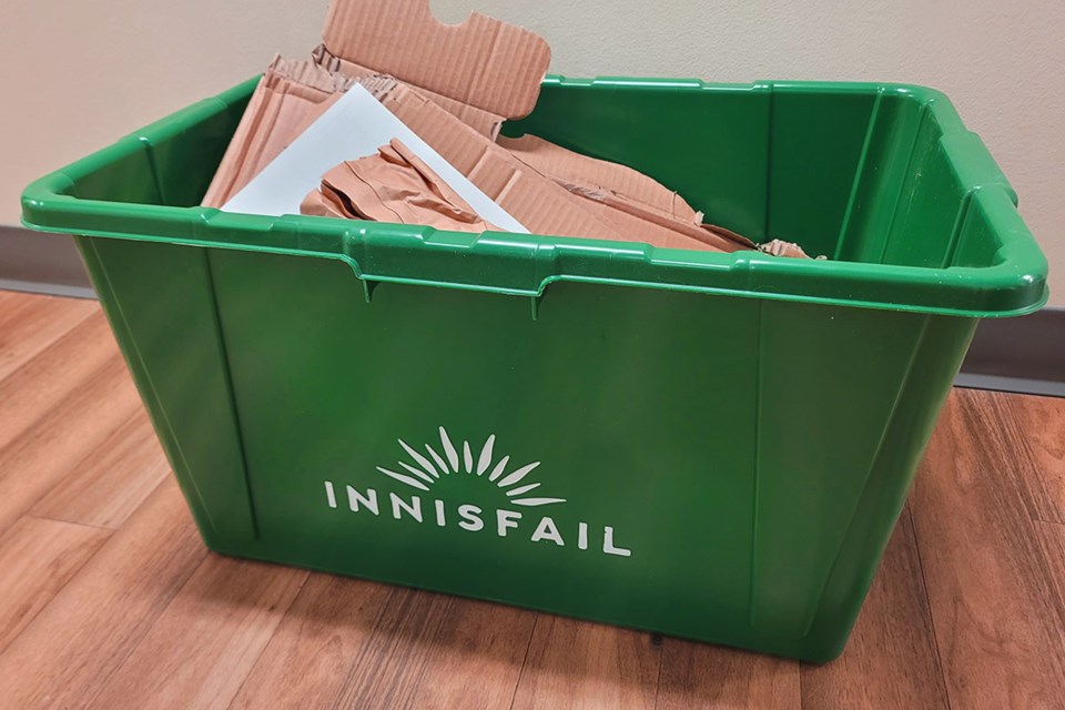 MVT Town of Innisfail recycling box