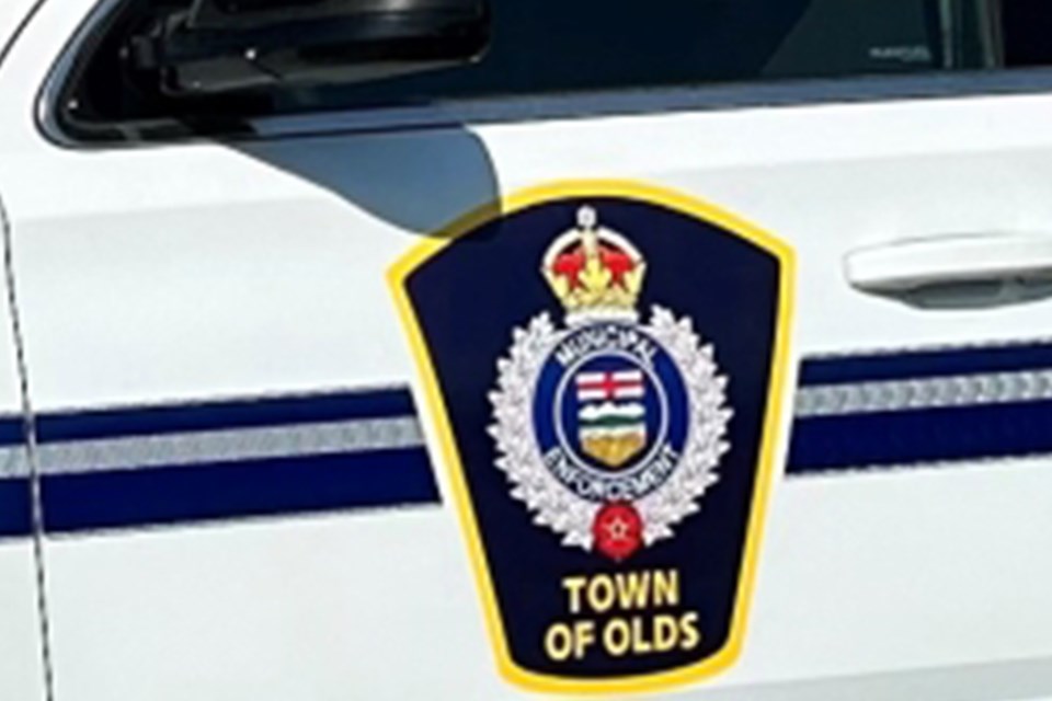 mvt-town-of-olds-peace-officer