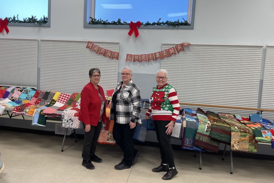 mvt-ukrainians-ladies-and-quilts