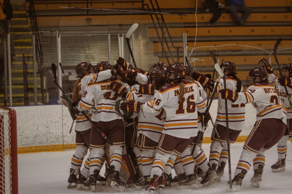 mvt-womens-hockey-oc-celly