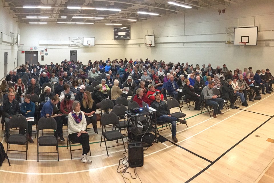  Of the approximately 200 chairs put out at the Sundre Community Centre on Sunday, Feb. 23, only a few remained empty for a town hall hosted by local physicians. Among other issues, doctors expressed grave concerns about  how the provincial government's changes to doctor compensation will impact services at clinics throughout the province. 
Simon Ducatel/MVP Staff