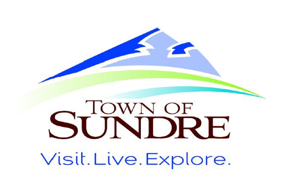 SUN town logo