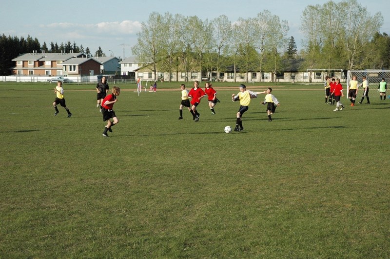 Sundre&#8217;s U-12 team takes on Bowden at the Sundre field last week.